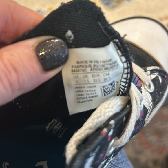 Converse Unicorn Print Black Low Top Sneakers Youth 2 Rainbow Stars Cosmic - Picture 5 of 6